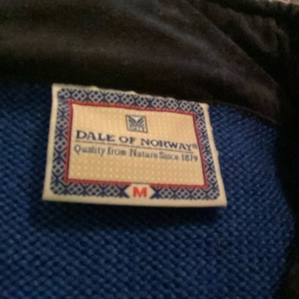 Dale of Norway Wool Ski Sweaters, Men’s size M. Excellent shape.